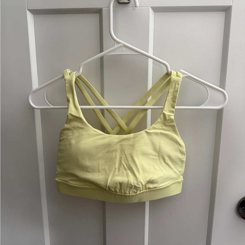 Lululemon Energy Bra in Lemon Ice. Size 4